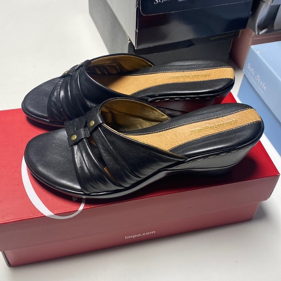 Hush Puppies Wedges - Picture 1 of 5